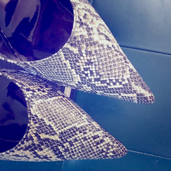 Snake skin pointy stilettos! - Picture 6 of 9